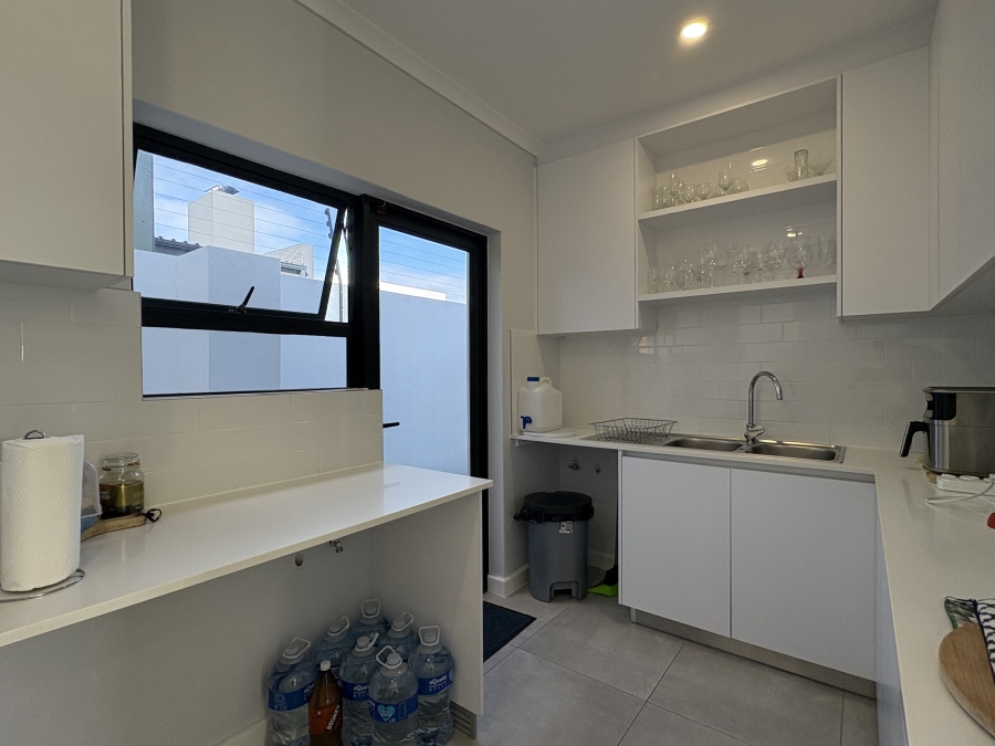 4 Bedroom Property for Sale in Sandown Western Cape